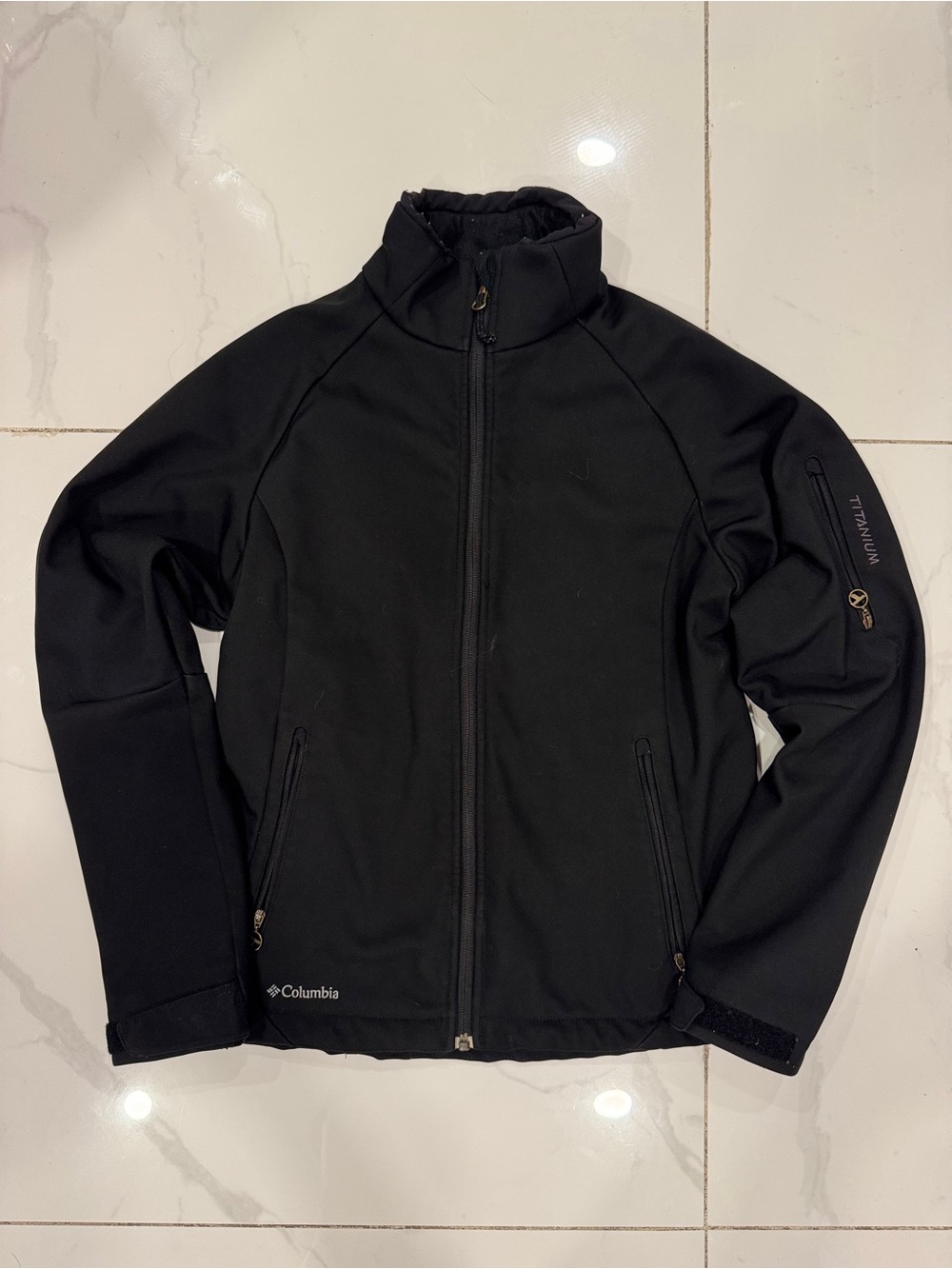 Columbia Black Lightweight Titanium Softshell Jacket